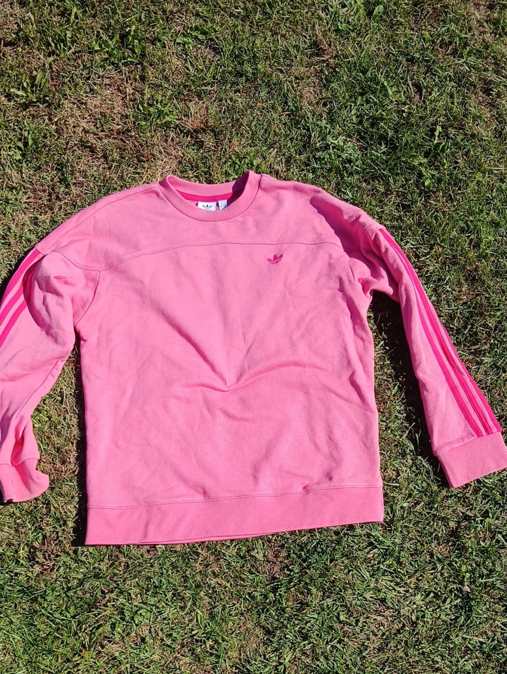 NWOT Adidas Originals Crew Neck Sweatshirt Featuring 3 Stripe On Arms